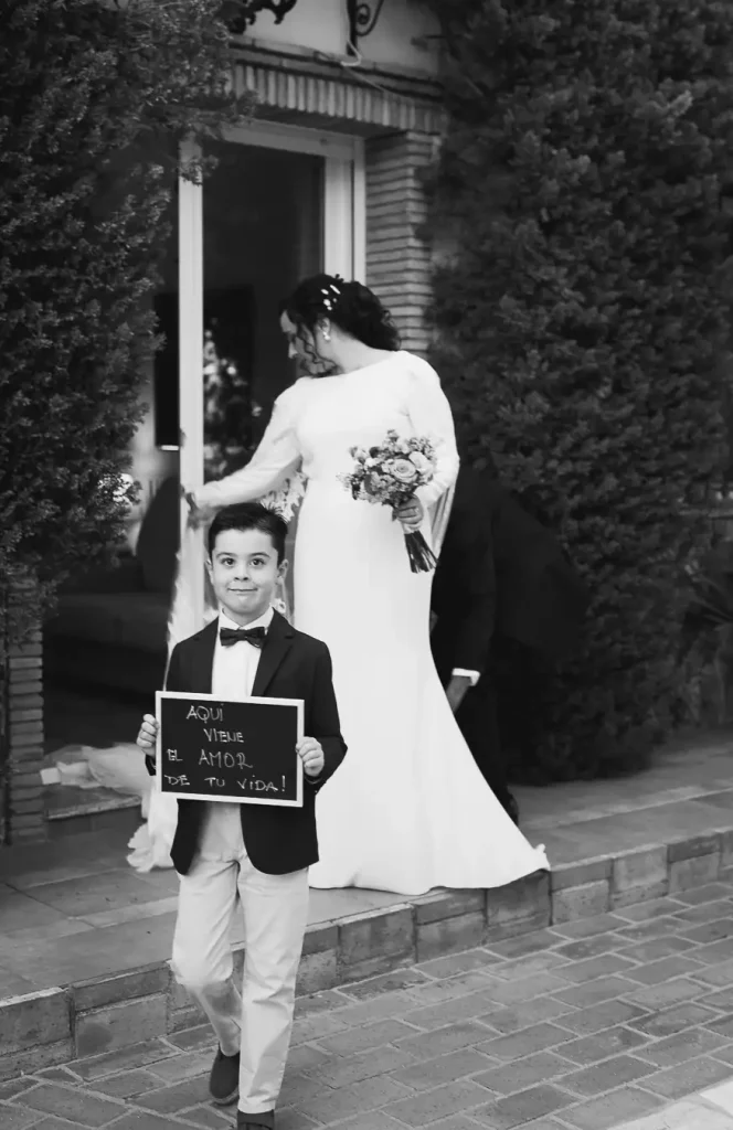 sobrino de paqui con cartel