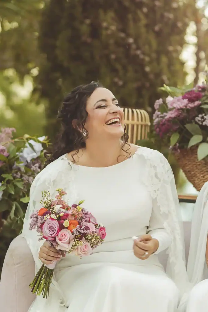Retrato de Paqui feliz durante la ceremonia