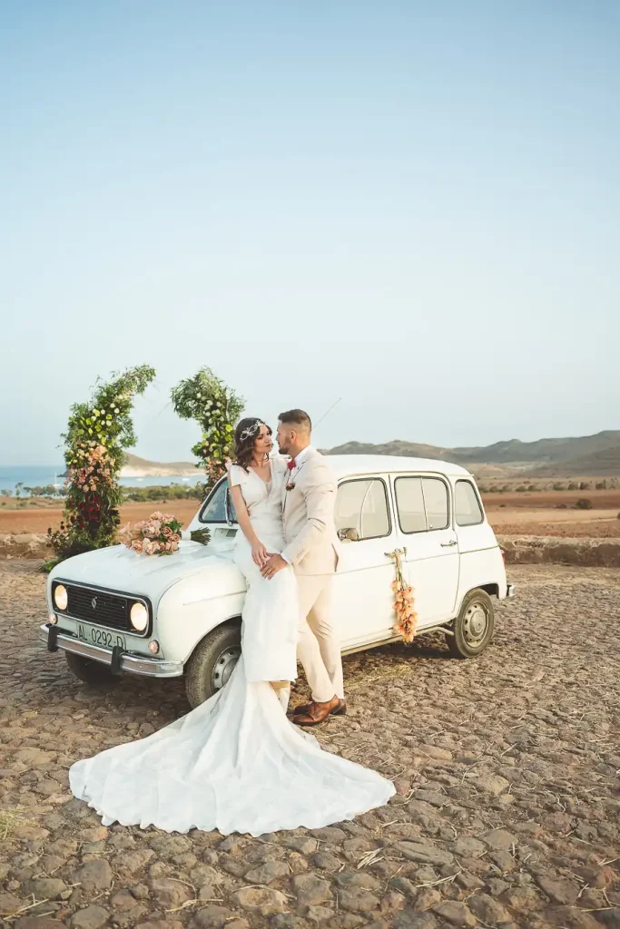 Fotografía editorial nupcial con inspiración mediterránea y estética natural