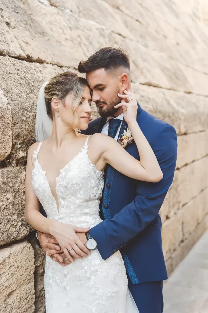 Retrato de los novios el día de su boda en Almería