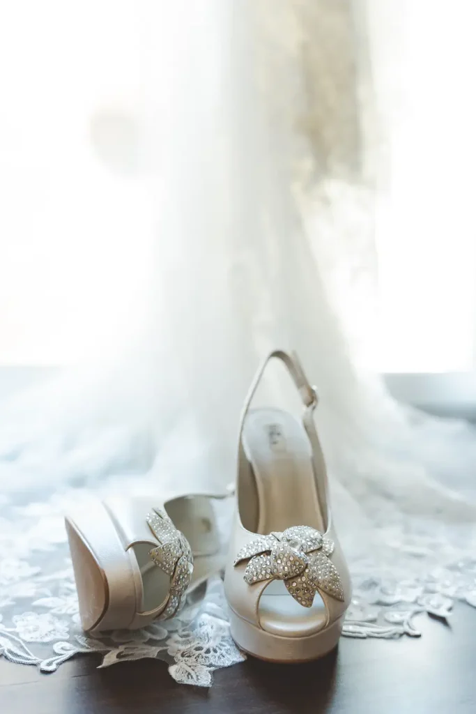 Detalles de los preparativos de la novia el día de su boda en Almería