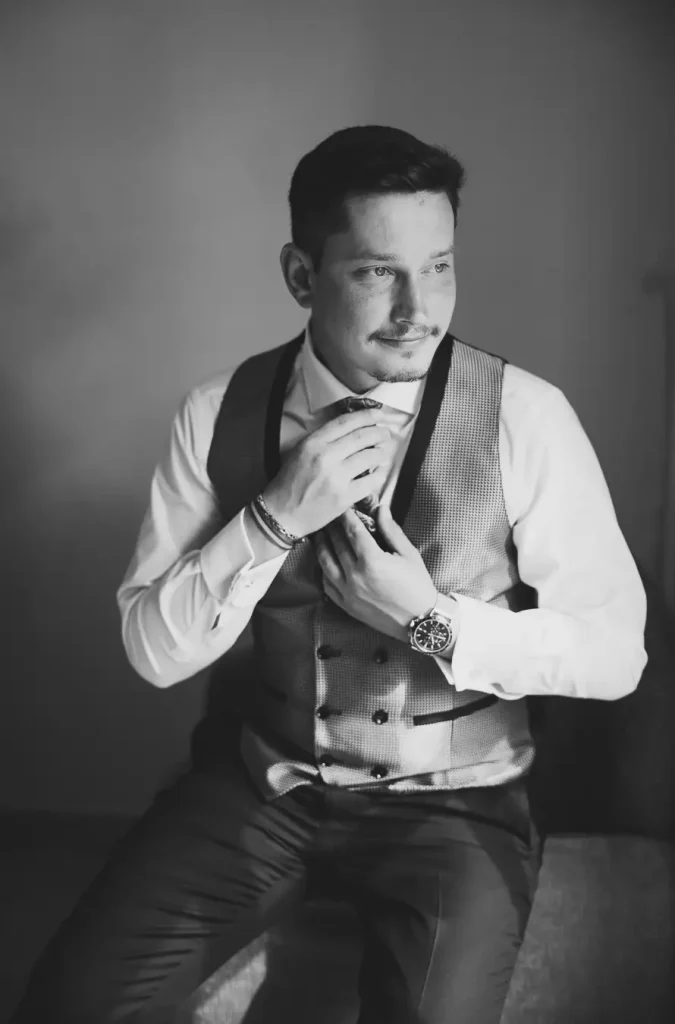 Iván durante los preparativos de su boda en Dalías.