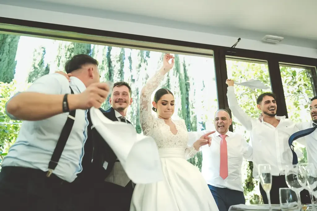 Invitados durante la celebración en Finca Doña Adela.