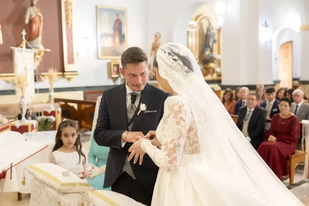 ntercambio de anillos durante la ceremonia