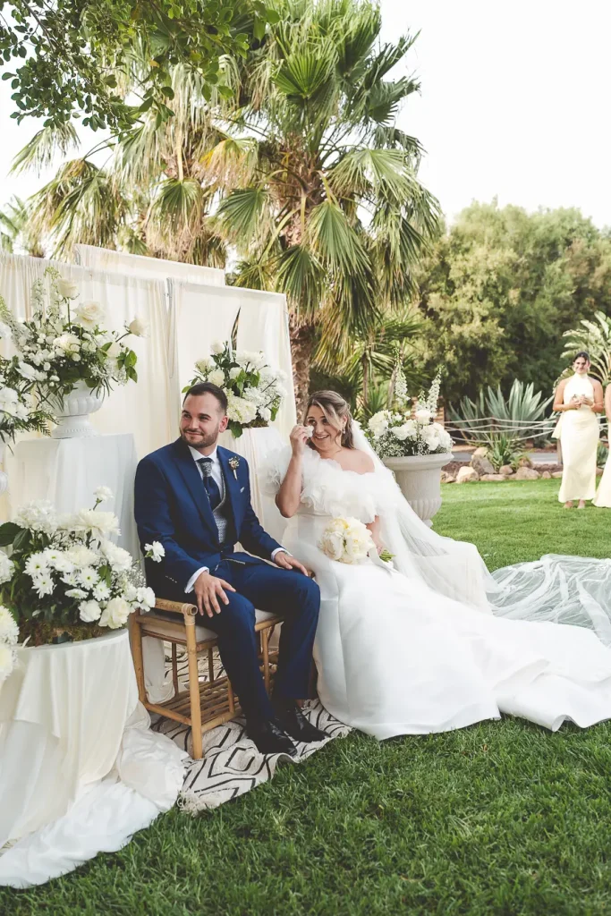 Emoción durante la ceremonia de la boda.