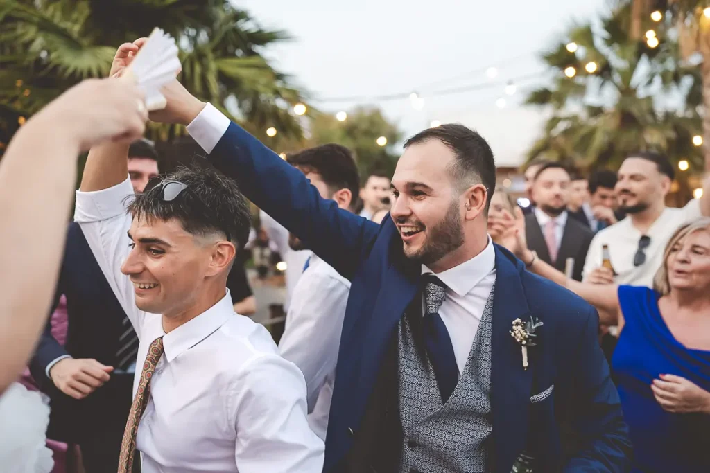 Celebración con cuñado del novio.